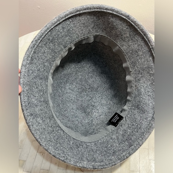 Unbranded 100% Wool Gray Women's Cloche Hat - Picture 3 of 4